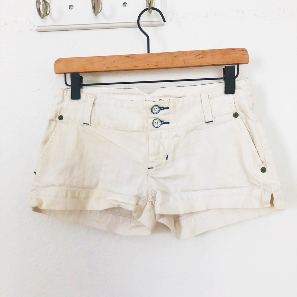 Rare white AE Jean shorts